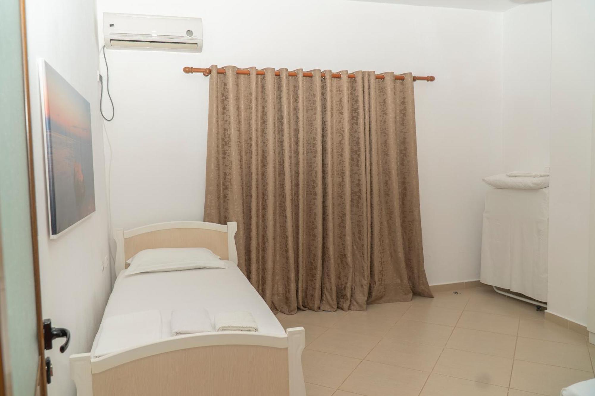Oleva Studio's & Ksamil